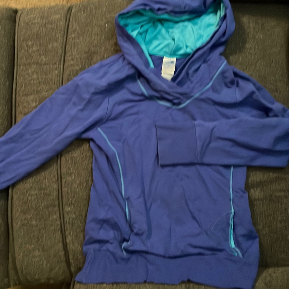 Blue Northface hooded light sweatshirt
